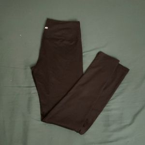 Black Urban Planet leggings, Size Large